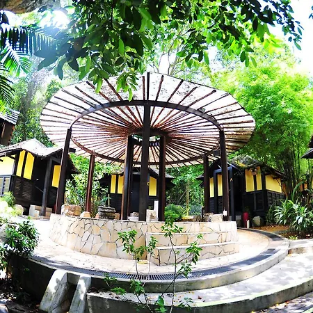 Costa Sands Sentosa Kampung Hut Hotel